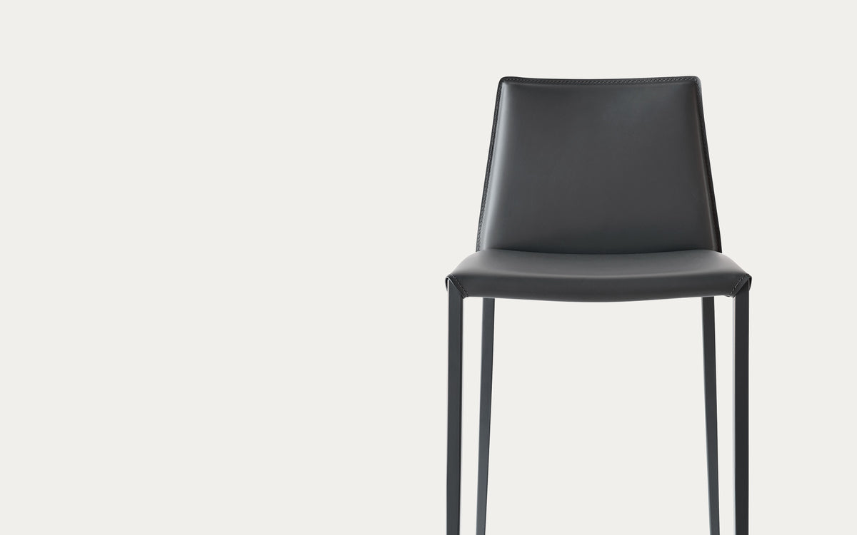 Calligaris Aida CS1821 counter stool, room setting