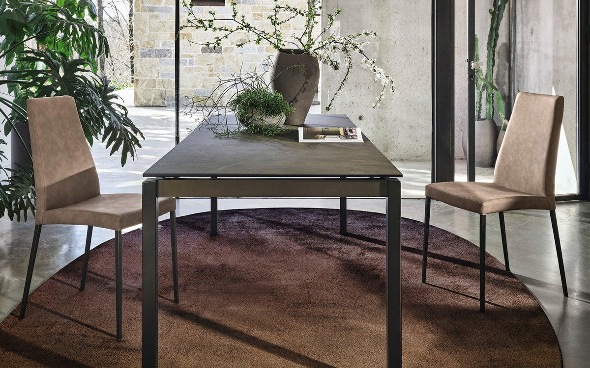 Calligaris Aida CS1452-A dining chair, room setting