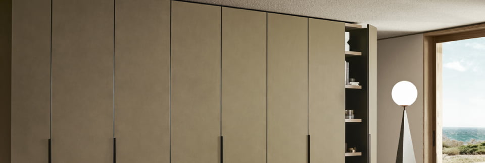 Cornice Wardrobe