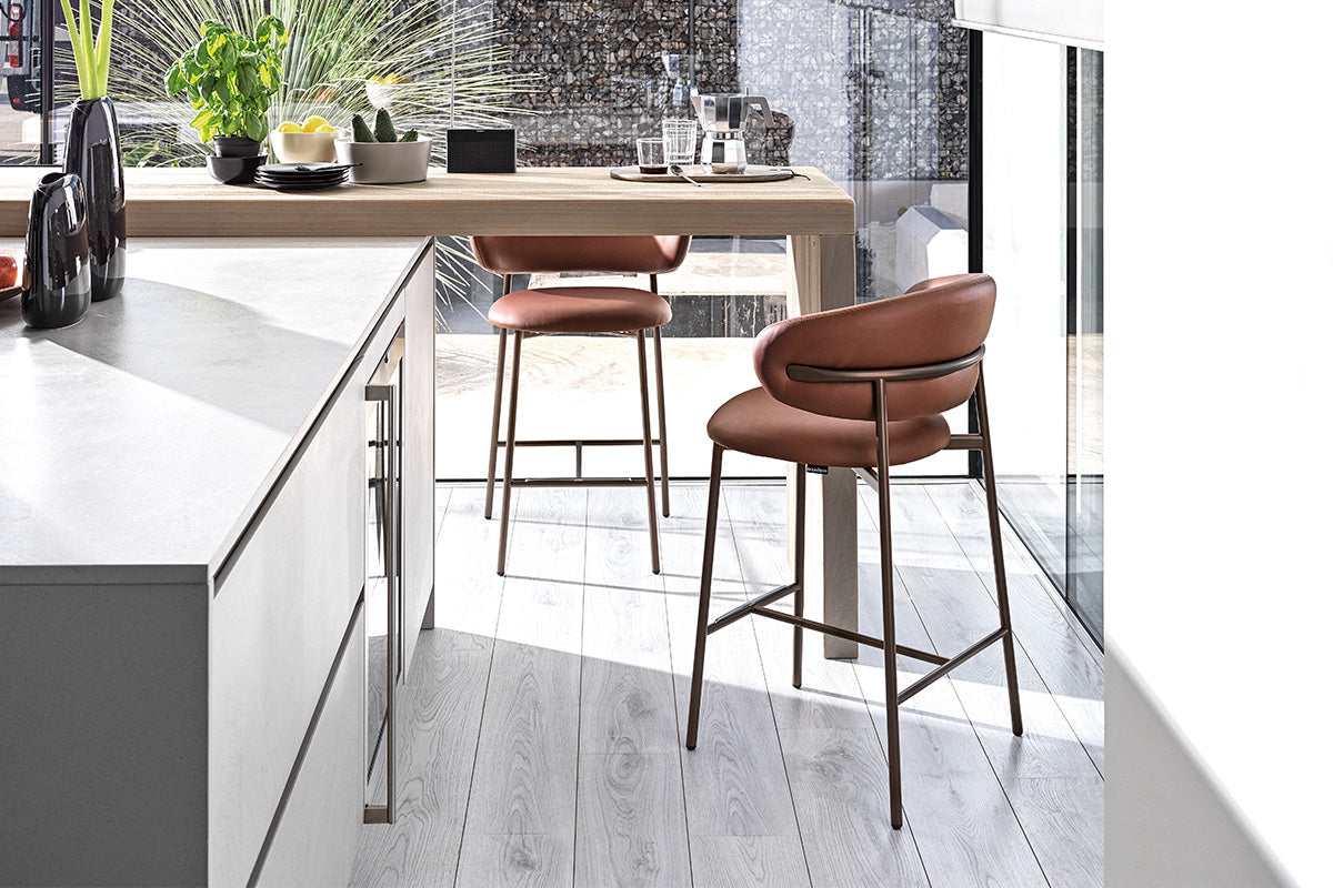 Calligaris Oleandro CS2032 counter stool, room setting