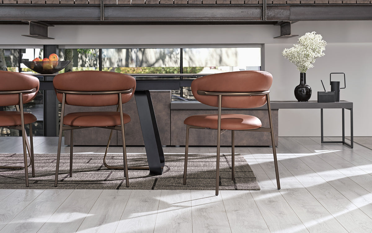 Calligaris Oleandro CS2031 dining chair, room setting