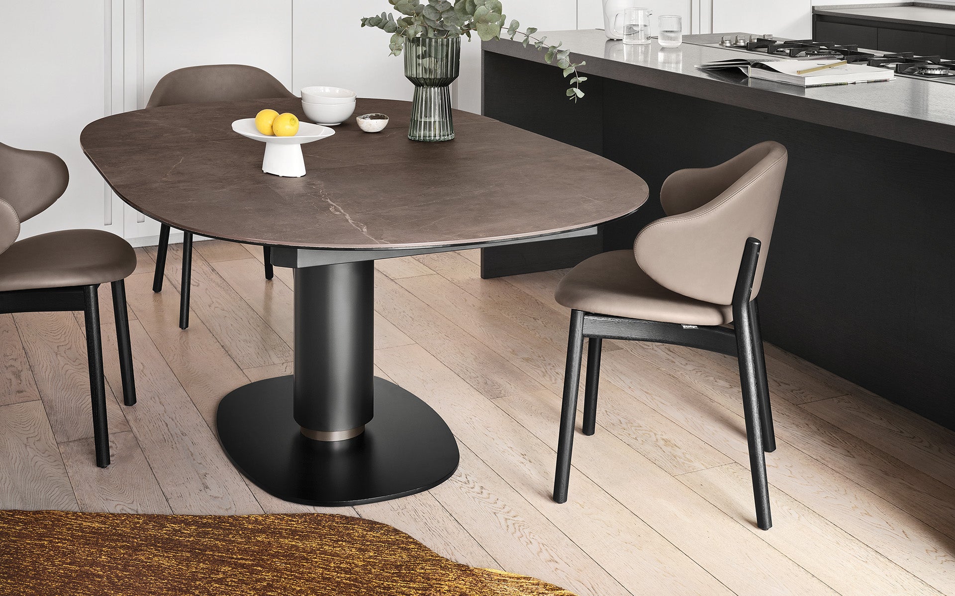Calligaris Holly CS2080 dining armchair, room setting