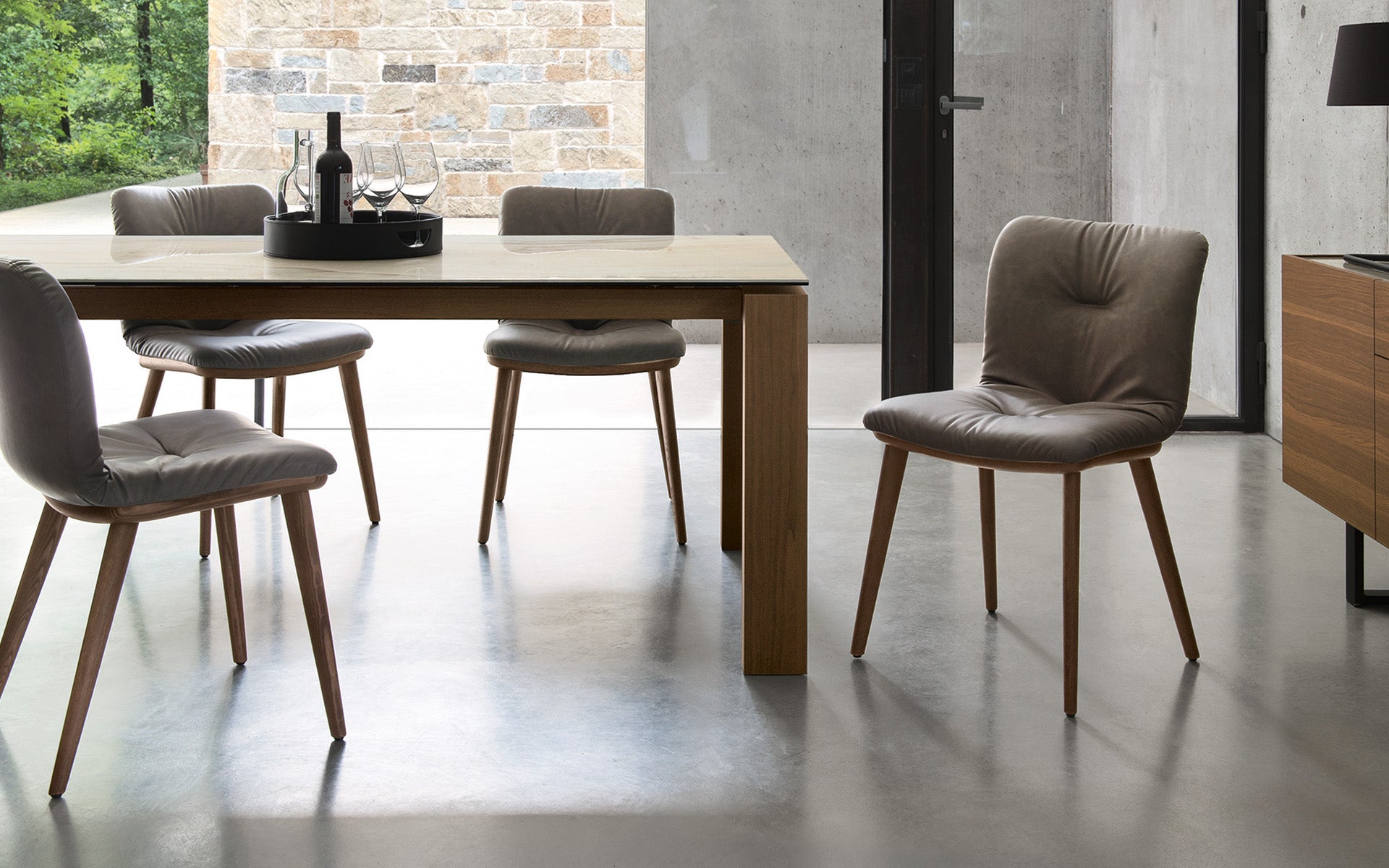 Calligaris Annie CS1846-MTO dining chair, room setting