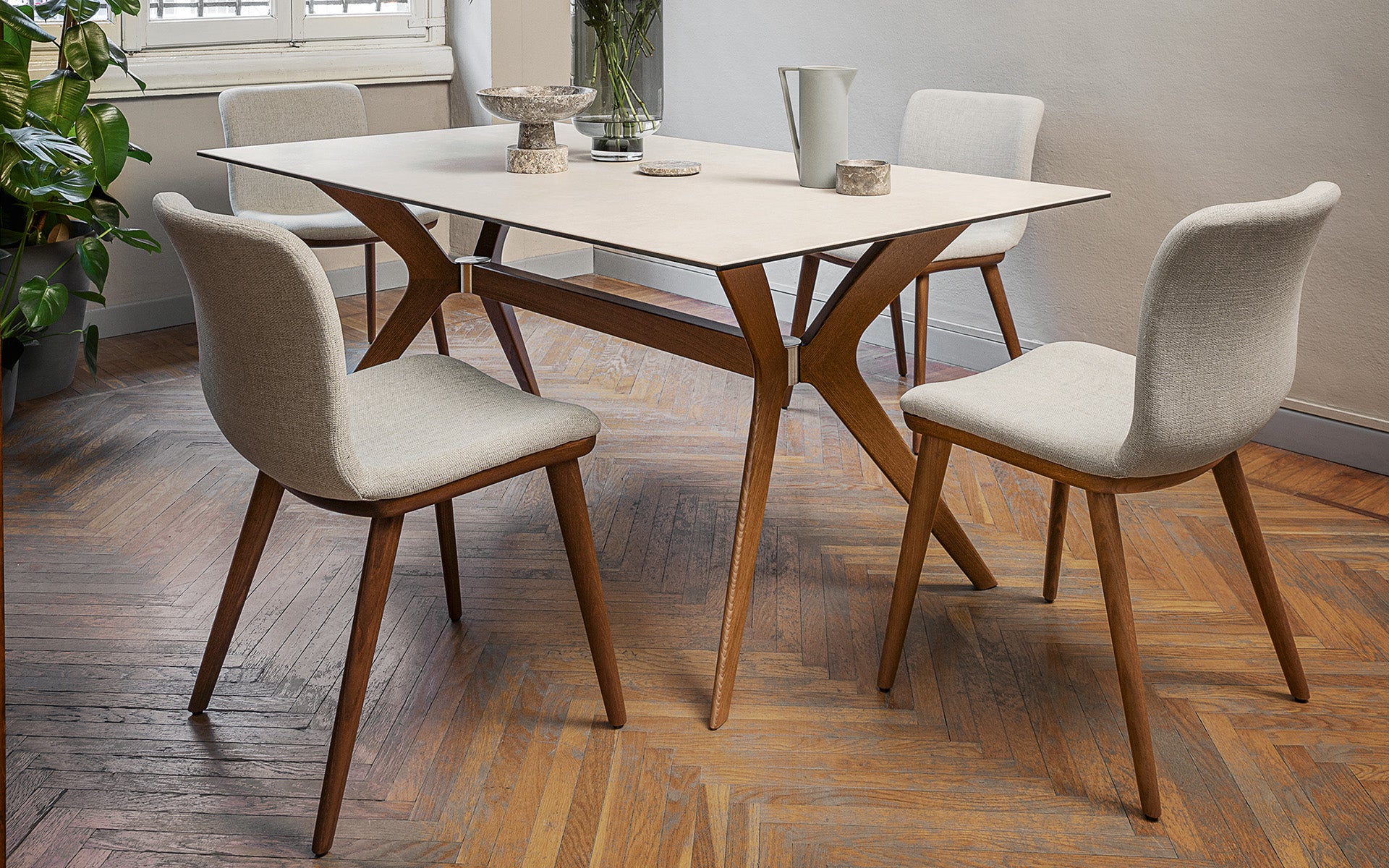 Calligaris Annie CS1809 dining chair, room setting