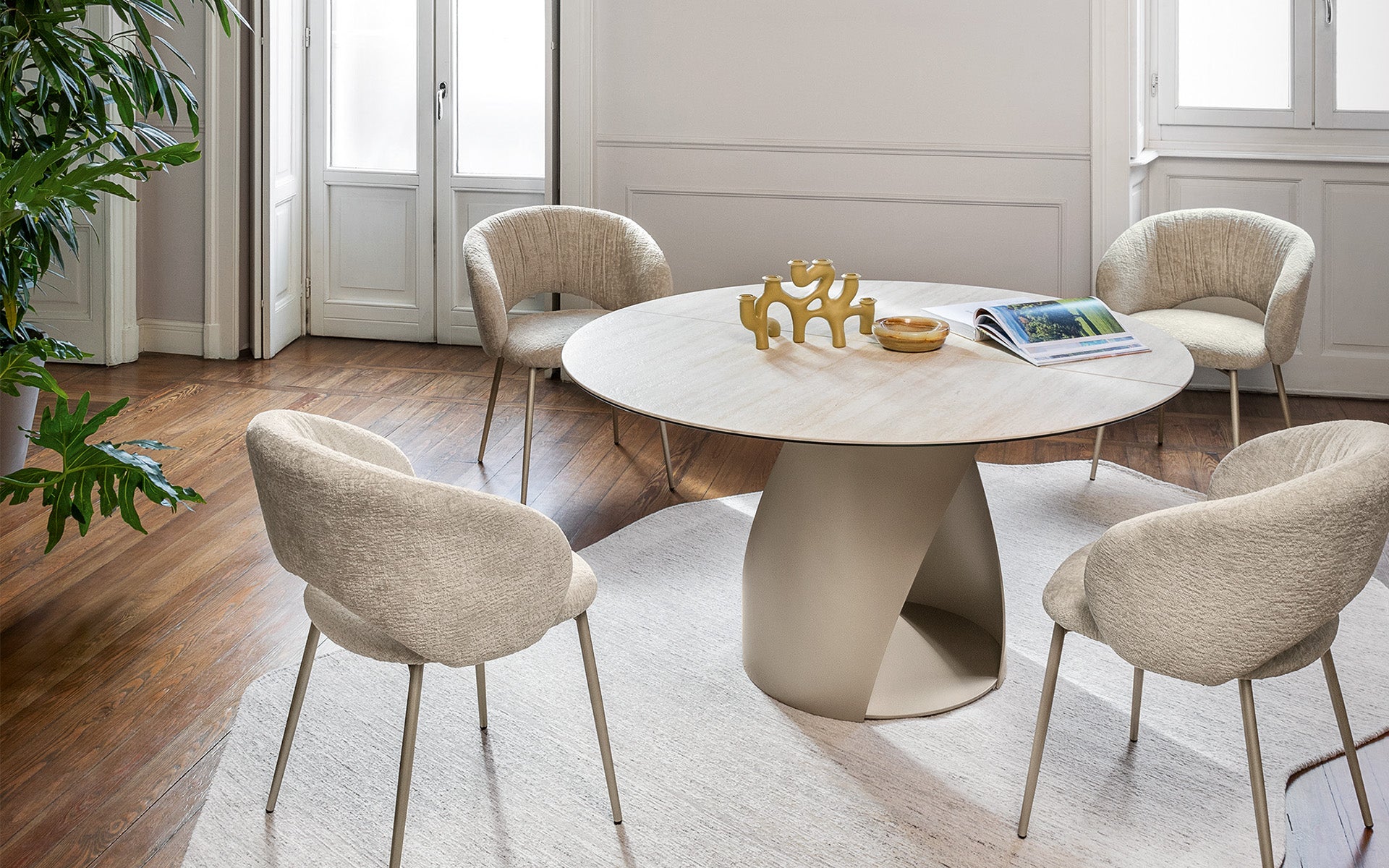 Calligaris Cyclone CS4155-D 140 extendable dining table, room setting