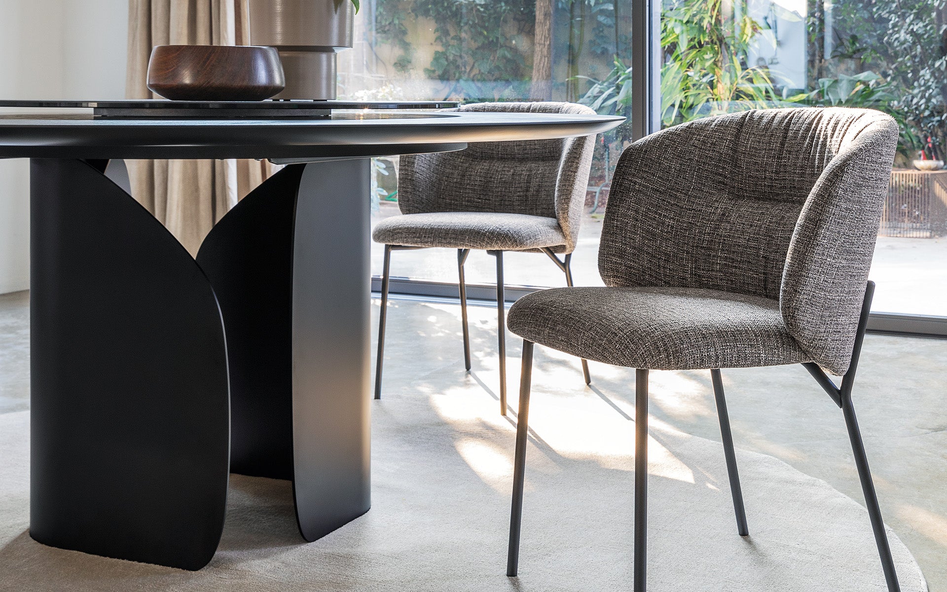 Calligaris Sweel CS2211 dining chair, room setting