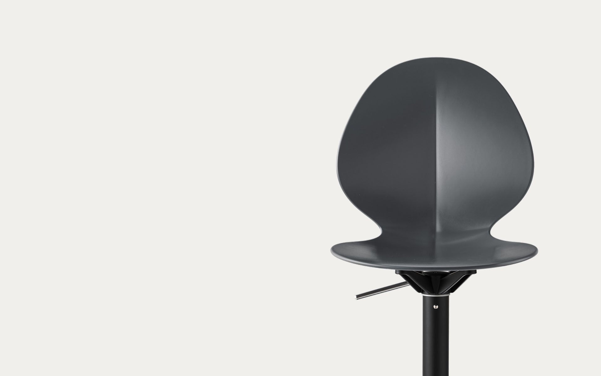 Calligaris Basil CS2233 swivel bar stool, room setting