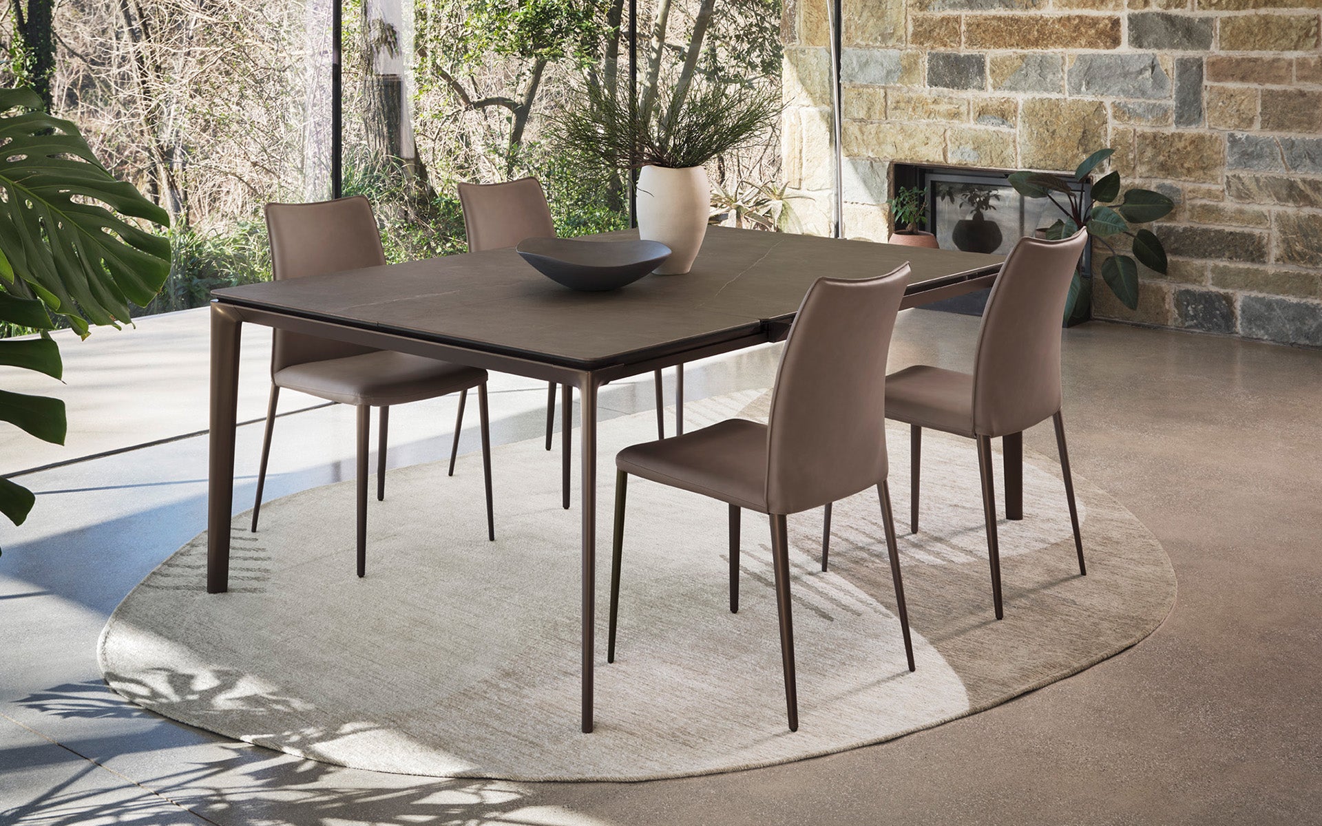 Calligaris Fay CS2249 dining chair, room setting