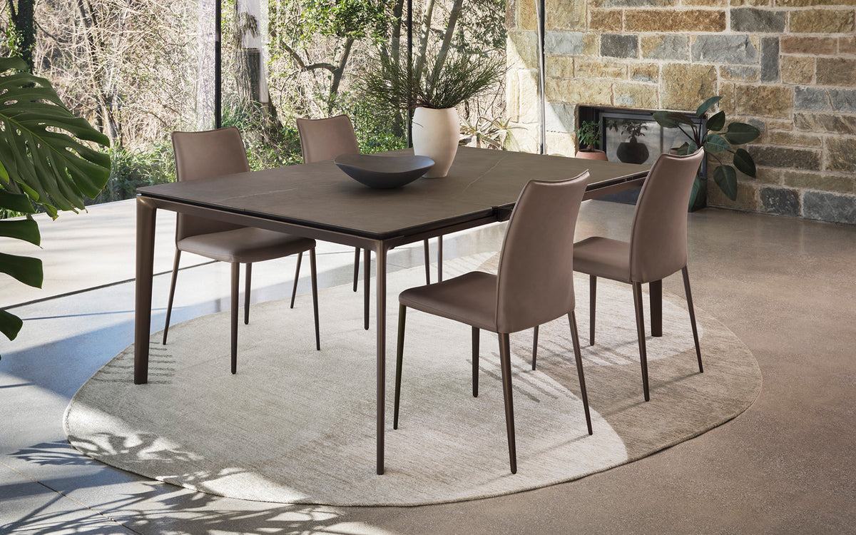 Calligaris Fay CS2249 dining chair, room setting
