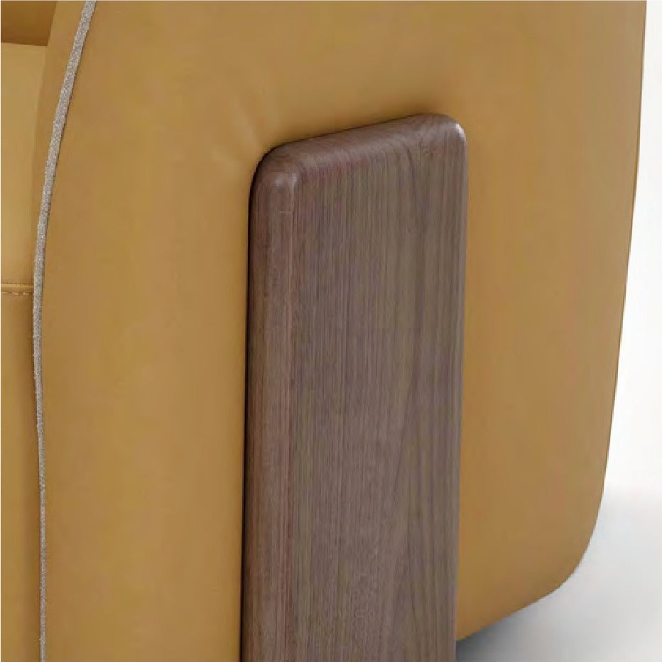 Celestia i976 armchair by Incanto, detail of the wood side panel