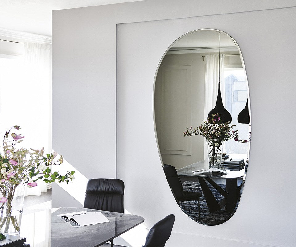 Cattelan Italia Hawaii Magnum mirror in a room setting
