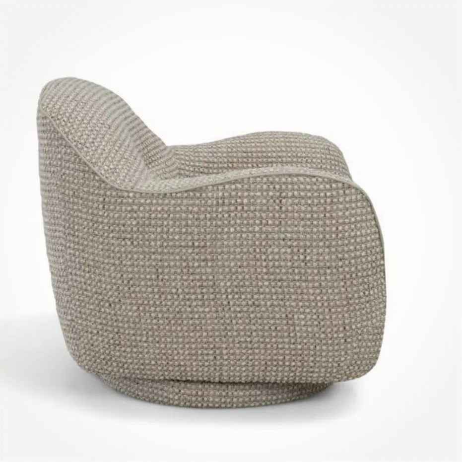 Kenan i977 armchair by Incanto, side view